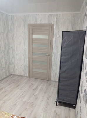 Продам трехкомнатную (3-комн.) квартиру, Калинина ул, 13, Красноперекопск г