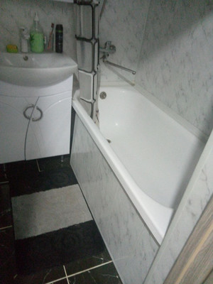 Продам трехкомнатную (3-комн.) квартиру, Калинина ул, 13, Красноперекопск г