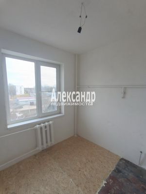 Продам однокомнатную (1-комн.) квартиру, Садовая ул, 1, Большие Колпаны д