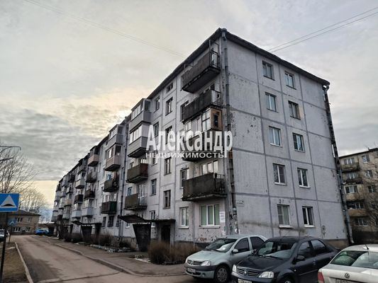 Продам однокомнатную (1-комн.) квартиру, Садовая ул, 1, Большие Колпаны д