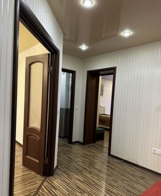 Продам двухкомнатную (2-комн.) квартиру, Старорусский б-р, 33, Великий Новгород г