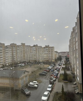 Продам двухкомнатную (2-комн.) квартиру, Старорусский б-р, 33, Великий Новгород г