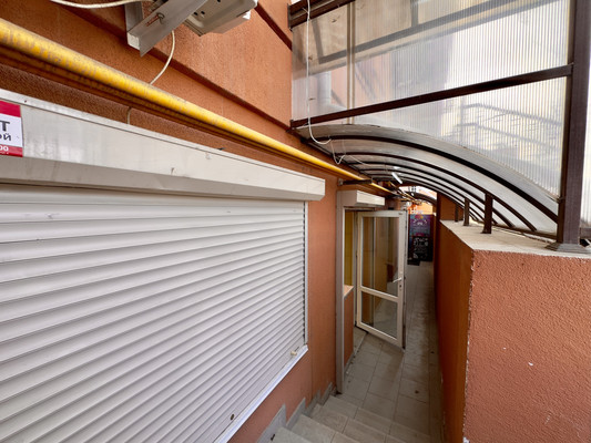 Продам торговое помещение 72 м2, Железнодорожная ул, 1кв, Симферополь г