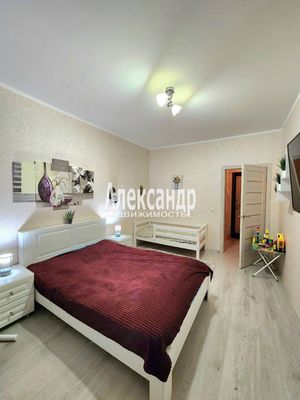 Продам двухкомнатную (2-комн.) квартиру, Волховская наб, 52, Кириши г