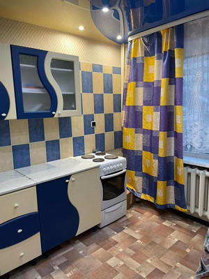 Продам трехкомнатную (3-комн.) квартиру, Северный мкр, 59, Чита г
