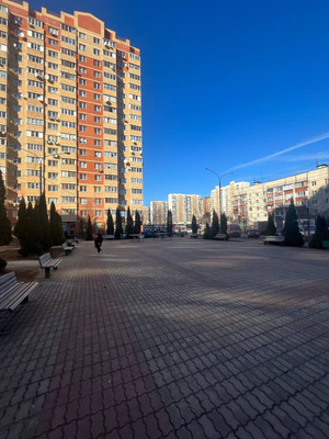 Продам двухкомнатную (2-комн.) квартиру, 60 лет Победы ул, 7, Октябрьский рп