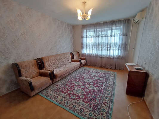 Продам однокомнатную (1-комн.) квартиру, Строителей пр-кт, 11а, Волгодонск г