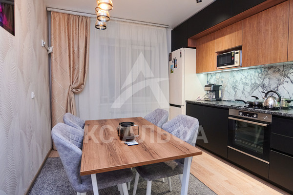 Продам трехкомнатную (3-комн.) квартиру, Дырнос м, 40, Сыктывкар г