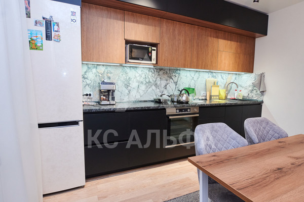 Продам трехкомнатную (3-комн.) квартиру, Дырнос м, 40, Сыктывкар г