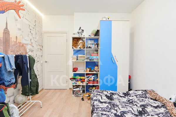 Продам трехкомнатную (3-комн.) квартиру, Дырнос м, 40, Сыктывкар г
