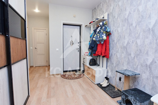 Продам трехкомнатную (3-комн.) квартиру, Дырнос м, 40, Сыктывкар г