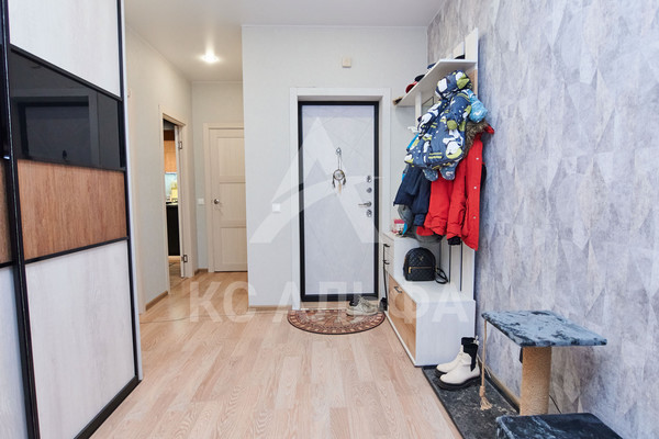Продам трехкомнатную (3-комн.) квартиру, Дырнос м, 40, Сыктывкар г