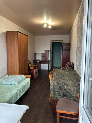Продам трехкомнатную (3-комн.) квартиру, Энергетиков ул, 3, Казань г