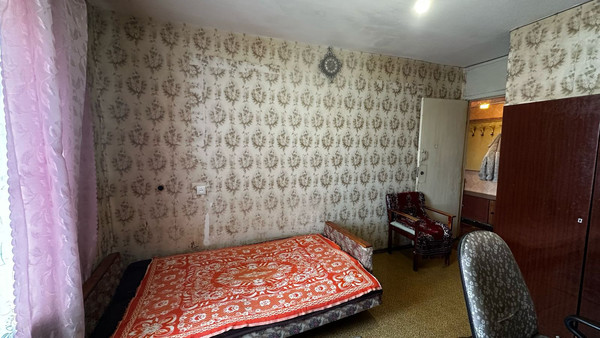 Продам трехкомнатную (3-комн.) квартиру, Энергетиков ул, 3, Казань г