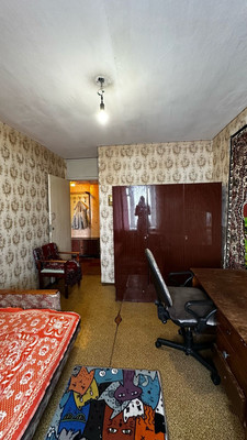 Продам трехкомнатную (3-комн.) квартиру, Энергетиков ул, 3, Казань г