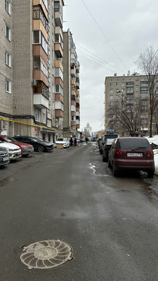 Продам трехкомнатную (3-комн.) квартиру, Энергетиков ул, 3, Казань г