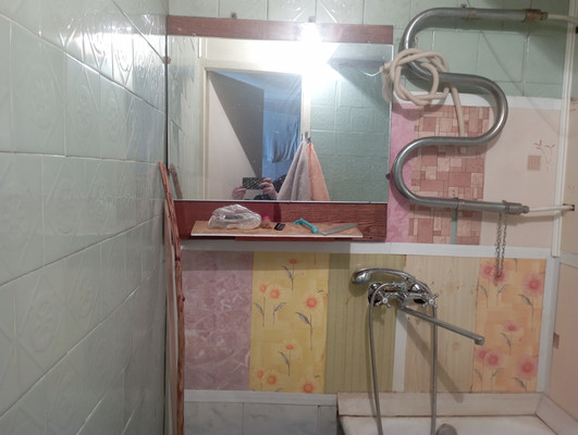 Продам двухкомнатную (2-комн.) квартиру, 4, Новый Свет п