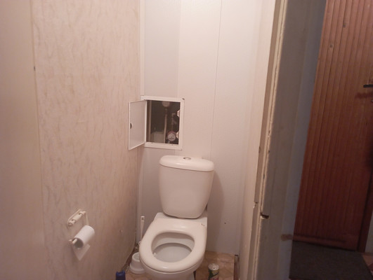 Продам двухкомнатную (2-комн.) квартиру, 4, Новый Свет п