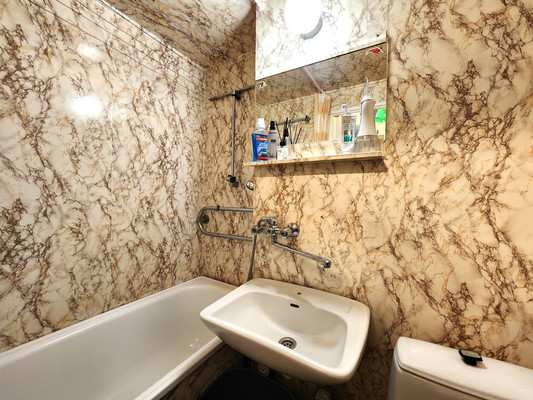 Продам однокомнатную (1-комн.) квартиру, Мира ул, 4, Костомукша г