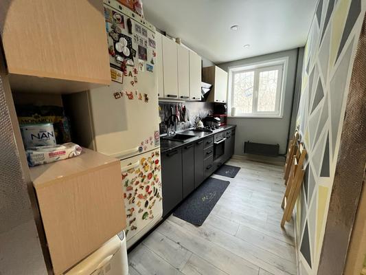 Продам трехкомнатную (3-комн.) квартиру, Громова ул, 140, Екатеринбург г