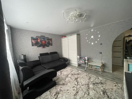 Продам трехкомнатную (3-комн.) квартиру, Громова ул, 140, Екатеринбург г