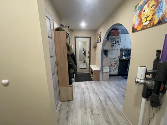 Продам трехкомнатную (3-комн.) квартиру, Громова ул, 140, Екатеринбург г