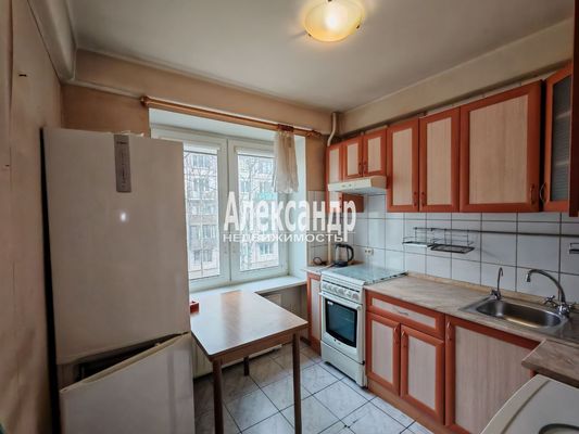 Продам двухкомнатную (2-комн.) квартиру, Бестужевская ул, 57, Санкт-Петербург г