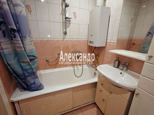 Продам двухкомнатную (2-комн.) квартиру, Бестужевская ул, 57, Санкт-Петербург г