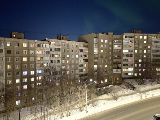 Продам двухкомнатную (2-комн.) квартиру, Беринга ул, 11, Мурманск г