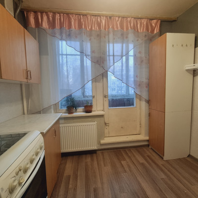Продам однокомнатную (1-комн.) квартиру, Сосновая ул, 3, Сертолово г