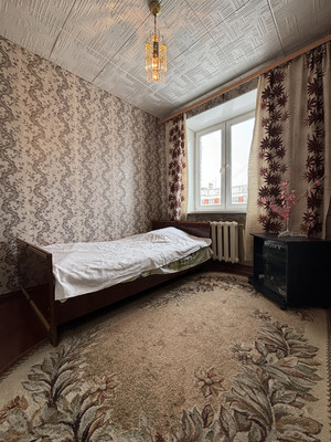 Продам двухкомнатную (2-комн.) квартиру, 1-й мкр, 1а, имени Свердлова гп