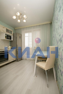 Продам двухкомнатную (2-комн.) квартиру, Мирошниченко ул, 22, Красноярск г