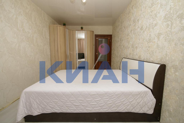 Продам двухкомнатную (2-комн.) квартиру, Мирошниченко ул, 22, Красноярск г