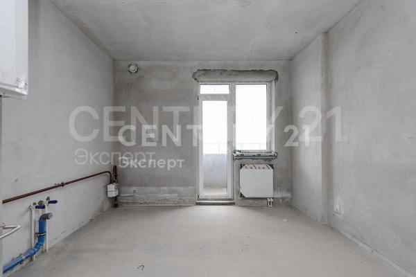Продам двухкомнатную (2-комн.) квартиру, Аэропортная ул, 11 , Калининград г