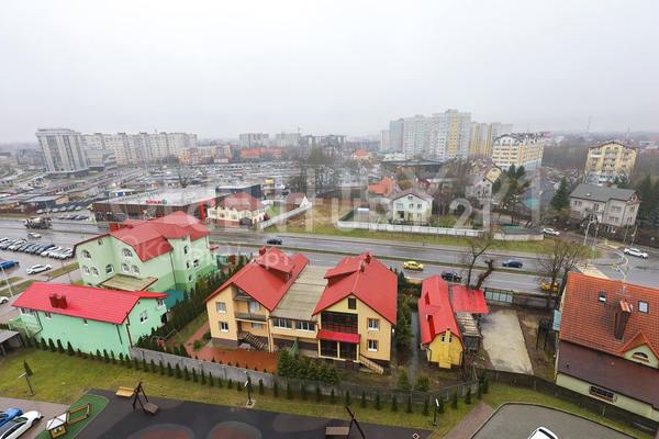 Продам двухкомнатную (2-комн.) квартиру, Аэропортная ул, 11 , Калининград г