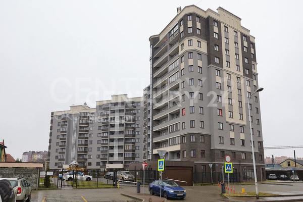 Продам двухкомнатную (2-комн.) квартиру, Аэропортная ул, 11 , Калининград г