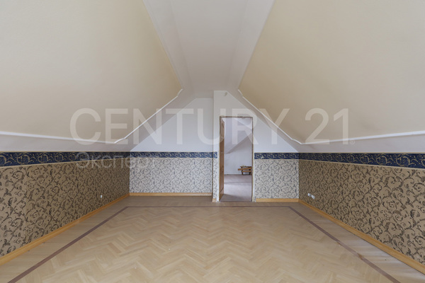 Продам многокомнатную квартиру, Гоголя ул, 2 , Калининград г