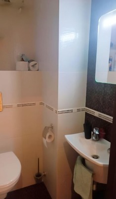 Продам трехкомнатную (3-комн.) квартиру, 339-й Стрелковой Дивизии ул, 12Д, Ростов-на-Дону г