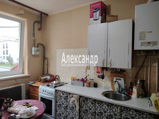Продам однокомнатную (1-комн.) квартиру, Ветеранов ул, 1, Вартемяги д