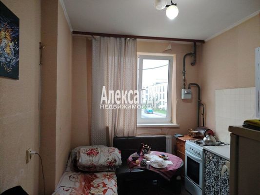 Продам однокомнатную (1-комн.) квартиру, Ветеранов ул, 1, Вартемяги д