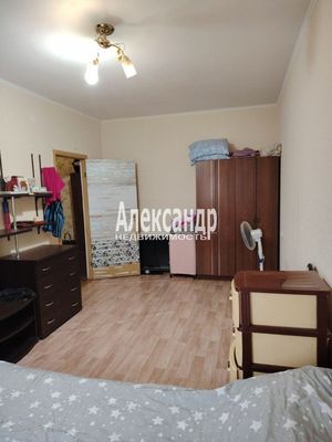 Продам однокомнатную (1-комн.) квартиру, Ветеранов ул, 1, Вартемяги д