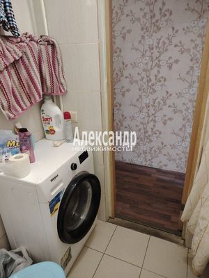 Продам однокомнатную (1-комн.) квартиру, Ветеранов ул, 1, Вартемяги д