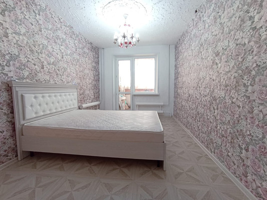 Продам трехкомнатную (3-комн.) квартиру, Новоселов ул, 50, Рязань г