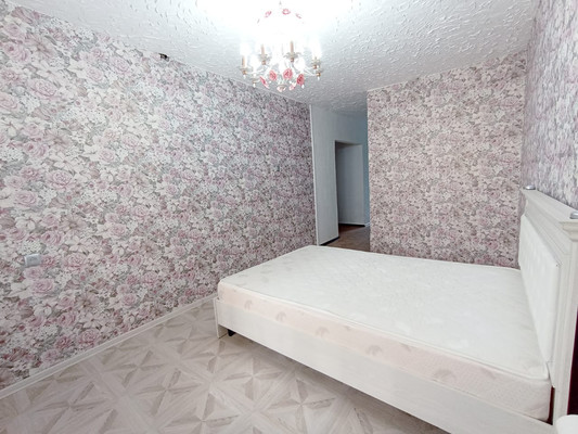 Продам трехкомнатную (3-комн.) квартиру, Новоселов ул, 50, Рязань г