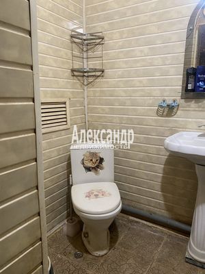 Продам комнату в 7-комн. квартире, Купчинская ул, 21к2, Санкт-Петербург г
