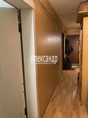 Продам комнату в 7-комн. квартире, Купчинская ул, 21к2, Санкт-Петербург г