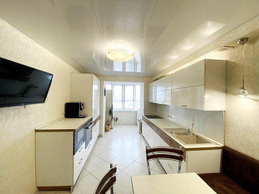 Продам трехкомнатную (3-комн.) квартиру, Бородина ул, 4, Пенза г