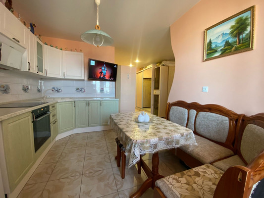 Продам двухкомнатную (2-комн.) квартиру, им. Героя Сарабеева В.И. ул, 9, Краснодар г