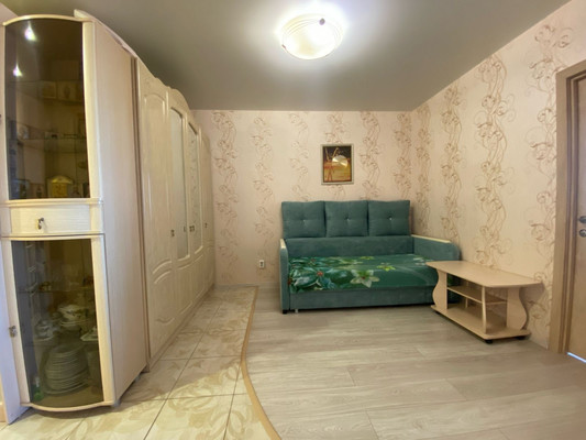 Продам двухкомнатную (2-комн.) квартиру, им. Героя Сарабеева В.И. ул, 9, Краснодар г