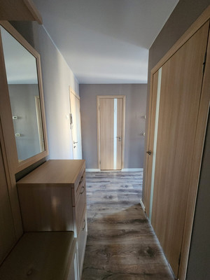Продам трехкомнатную (3-комн.) квартиру, Старостина ул, 35, Мурманск г
